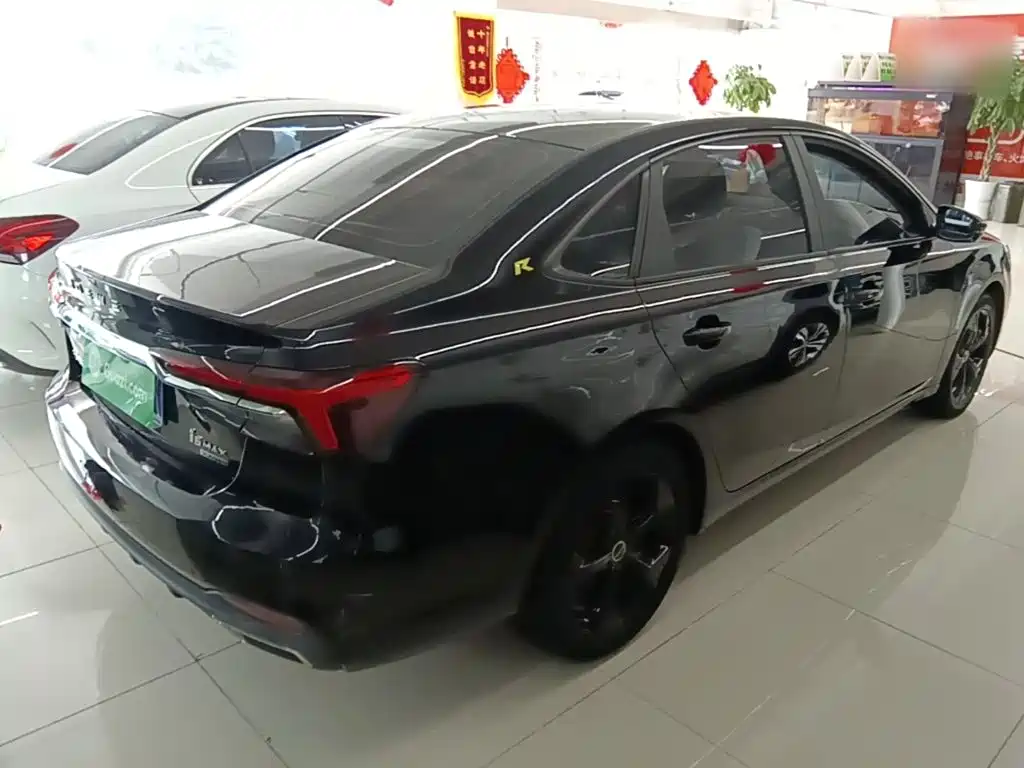 Roewe MAX 2021