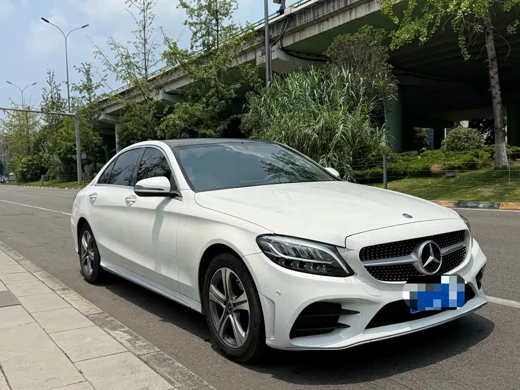 Mercedes-Benz C-Class 2021