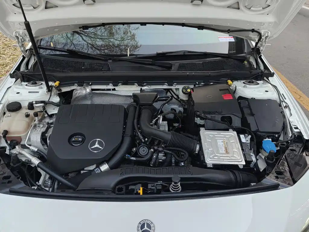 Mercedes-Benz A-Class 2020 — фото 4