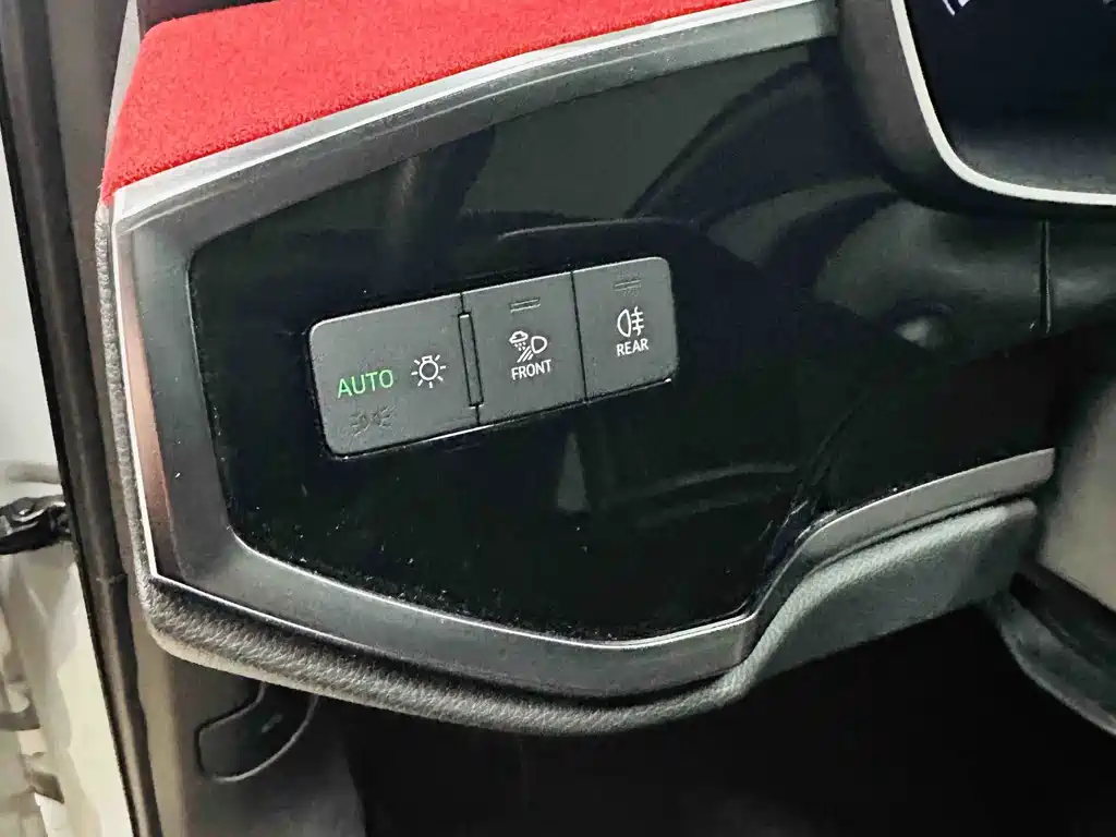 Audi Q3 Sportback 2021 — фото 11
