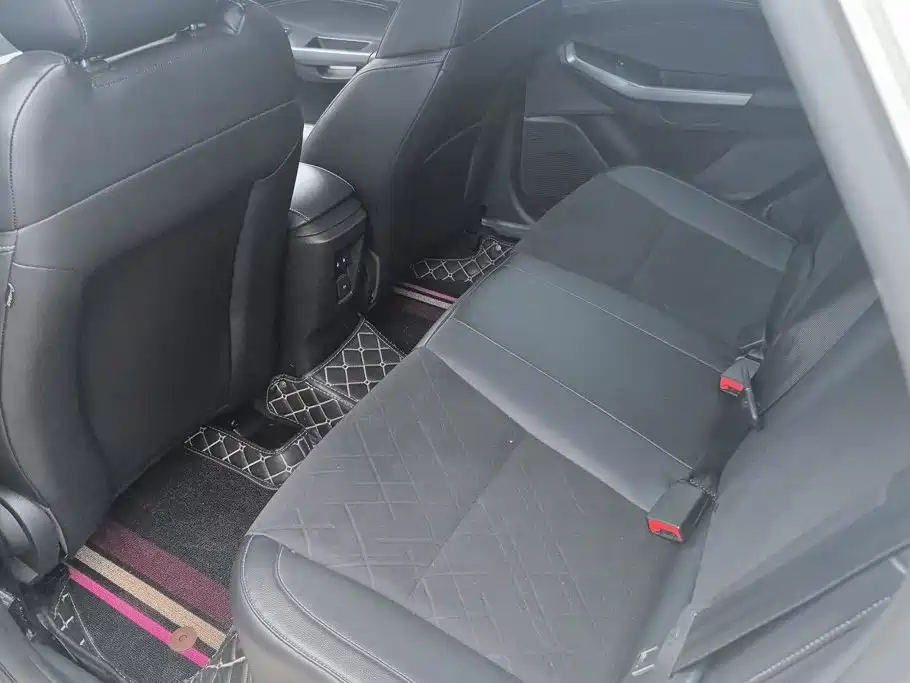 Ford Escort 2019 — фото 11