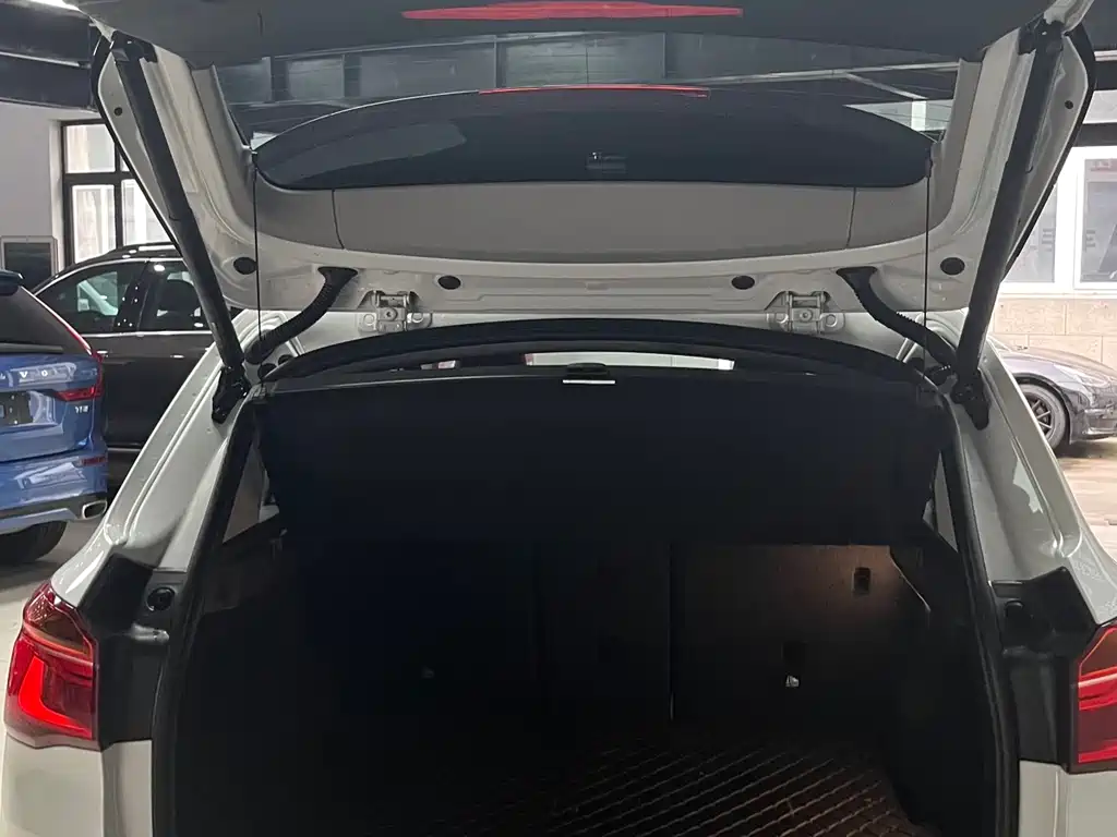 BMW X1 2019 — фото 14
