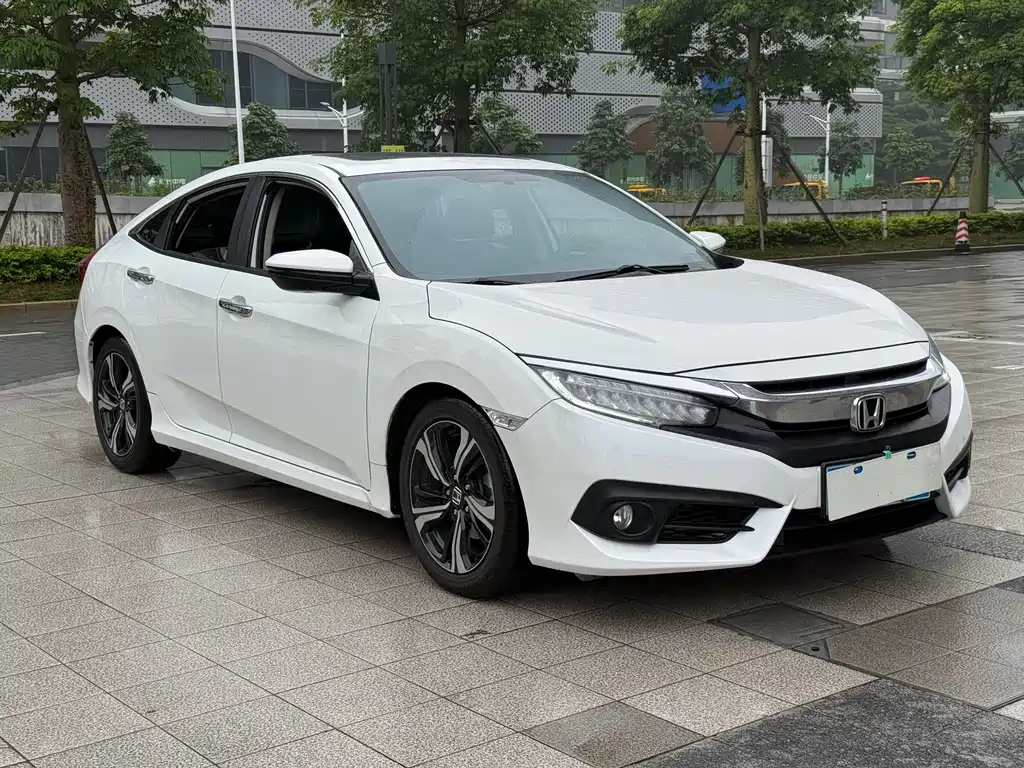 Honda Civic 2017 — фото 3