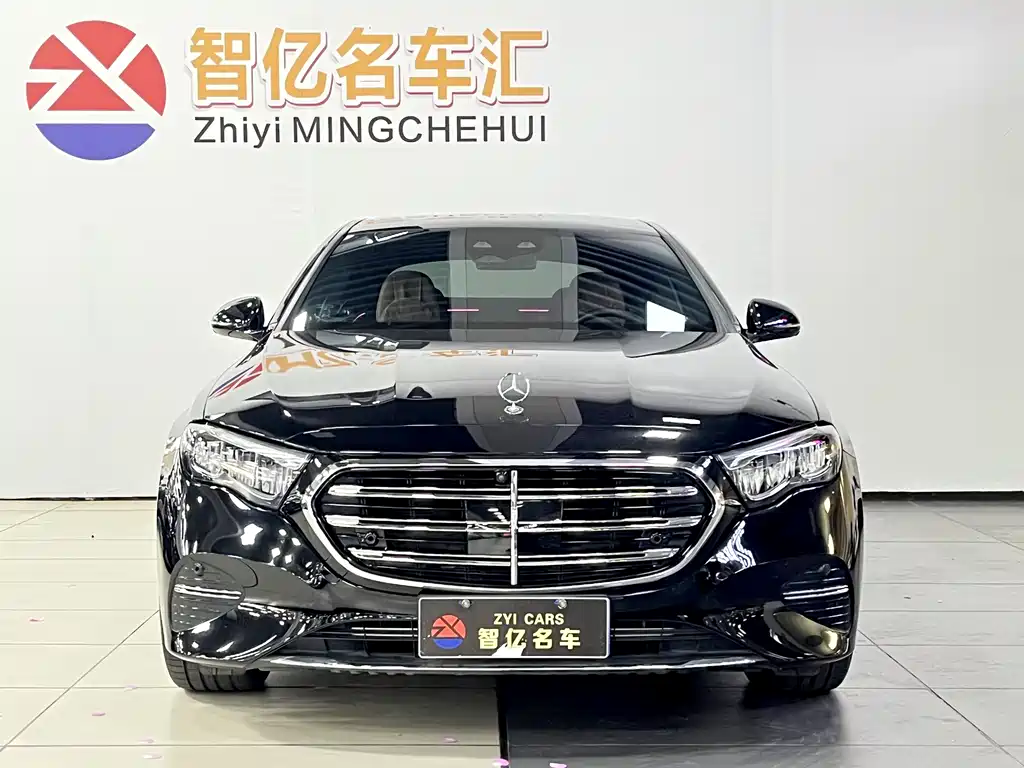 Mercedes-Benz E-Class 2024