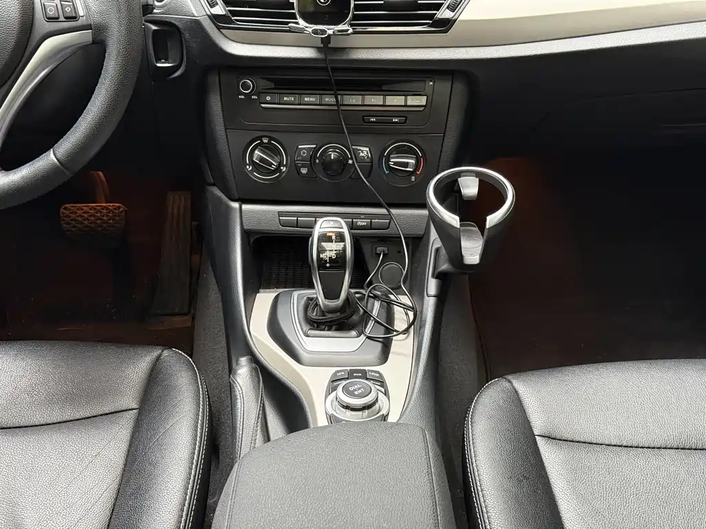 BMW X1 2015 — фото 19