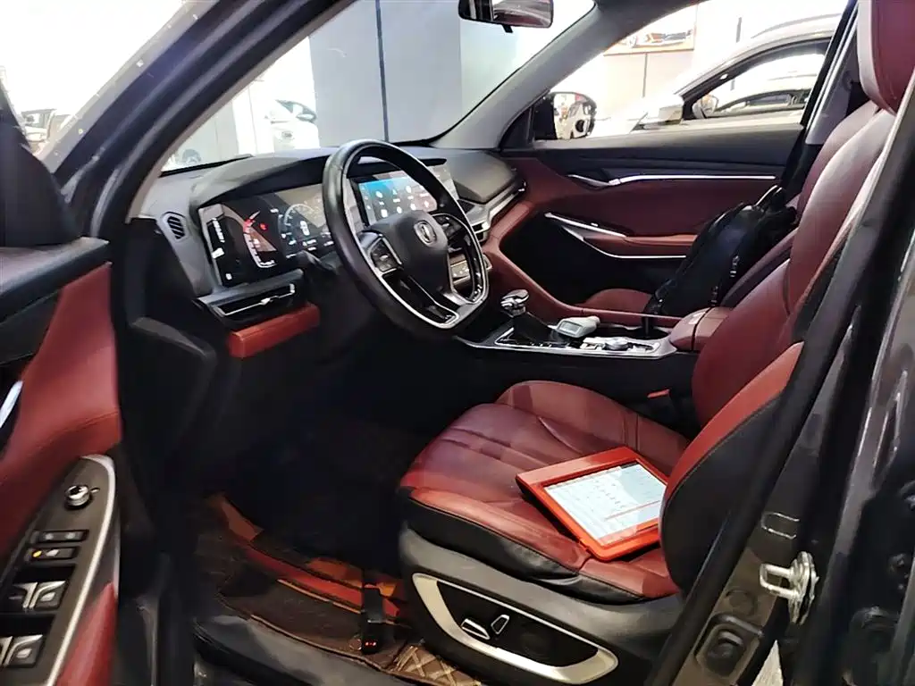 Changan CS75 PLUS 2021 — фото 15