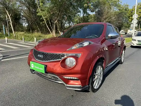 Infiniti ESQ 2014
