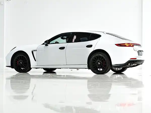 Porsche Panamera 2012