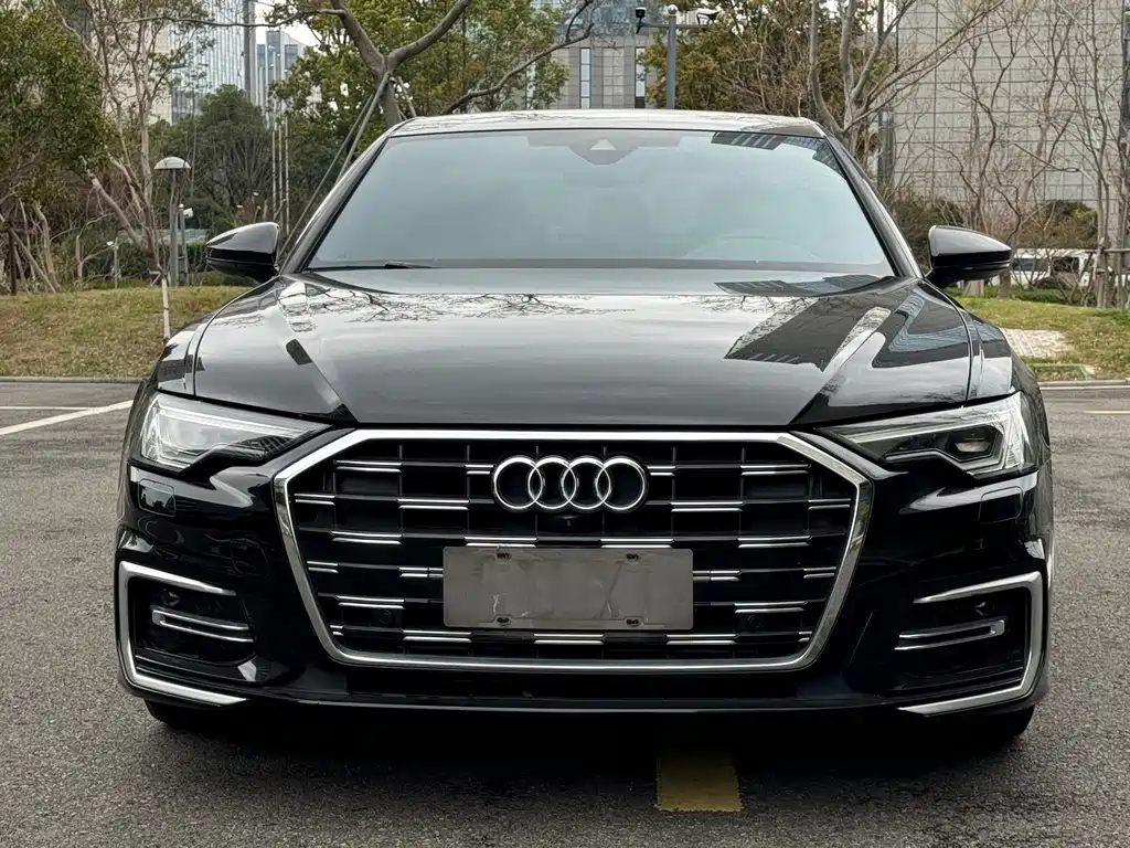 Audi A6L 2022