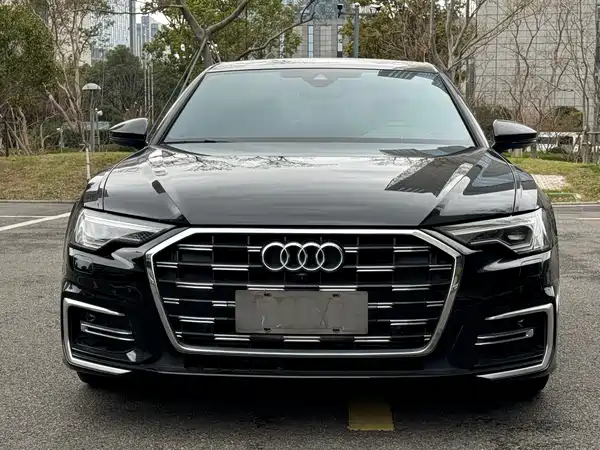 Audi A6L 2022