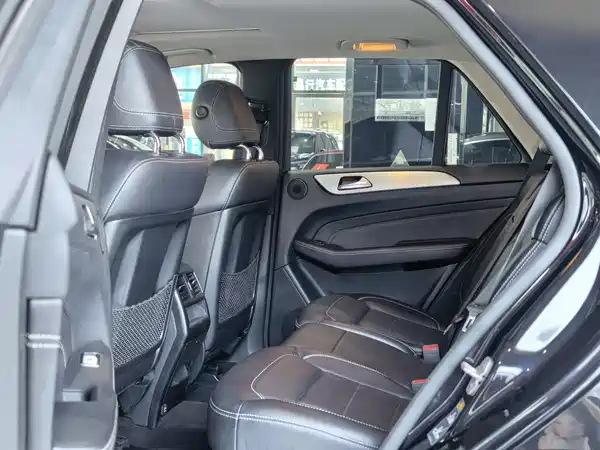 Mercedes-Benz M-Class 2014