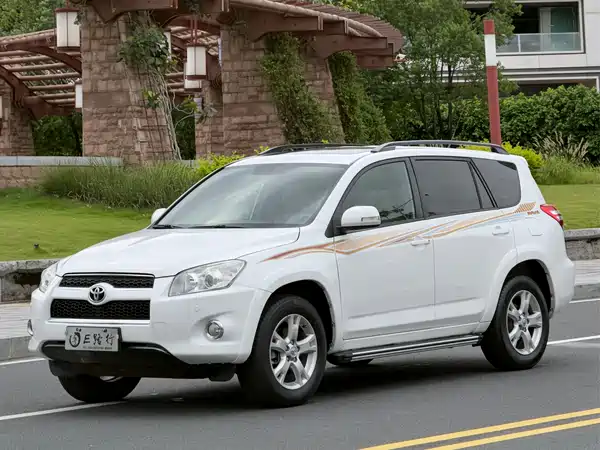 Toyota RAV4 2011
