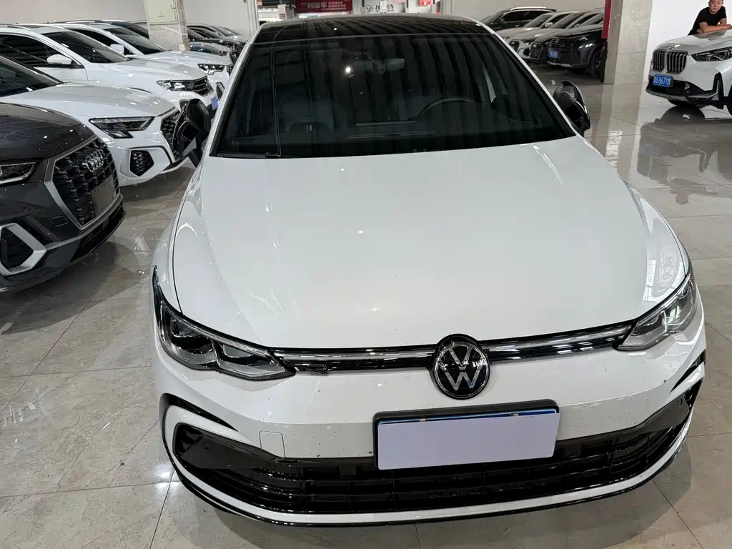 Volkswagen Golf 2022
