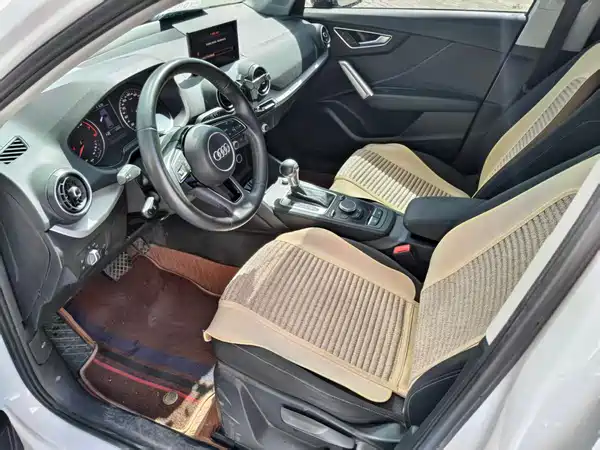 Audi Q2L 2021