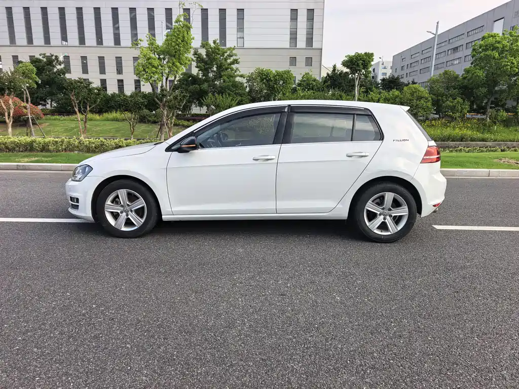 Volkswagen Golf 2017 — фото 10