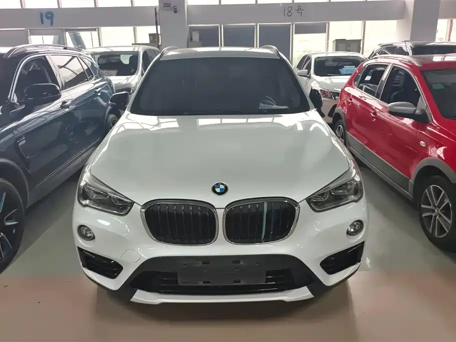 BMW X1 2017 — фото 2