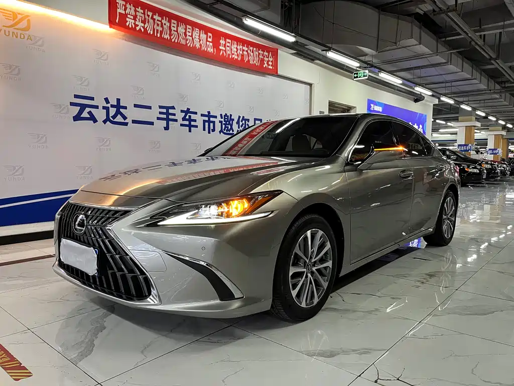 Lexus ES 2023 — фото 2