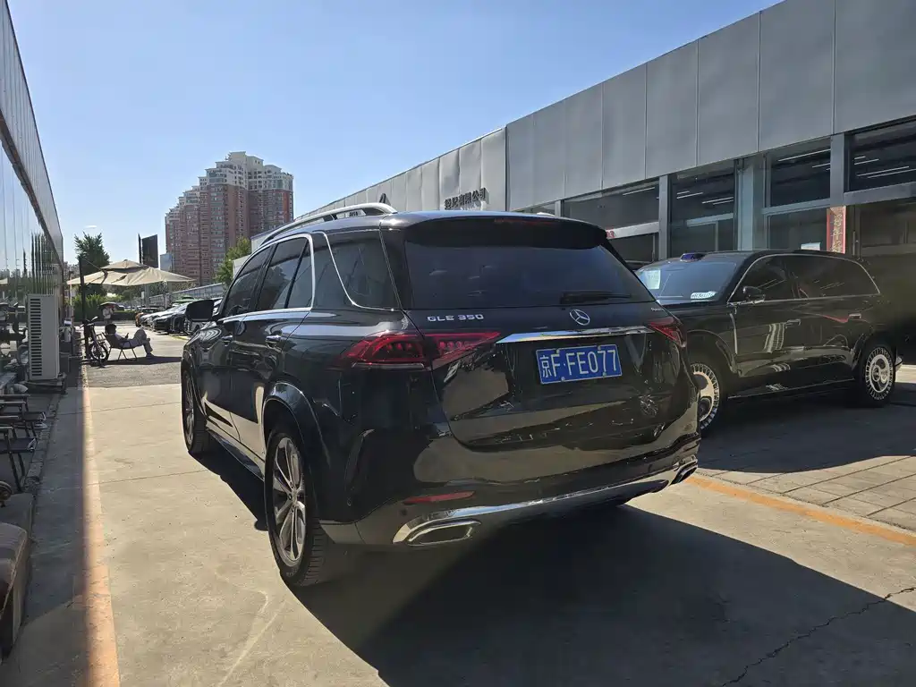 Mercedes-Benz GLE 2023 — фото 4
