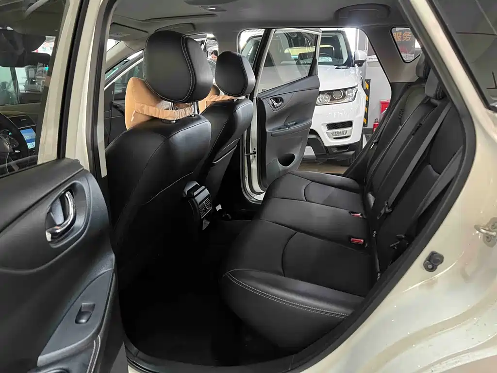 Nissan Tiida 2022