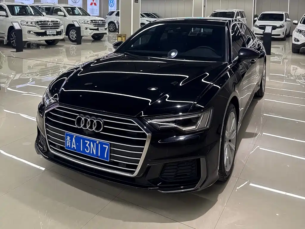 Audi A6L 2022 — фото 1