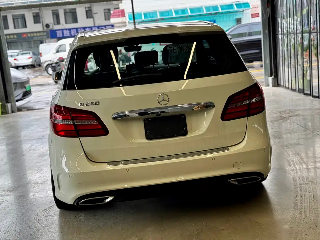 Mercedes-Benz B-Class 2015 — фото 3