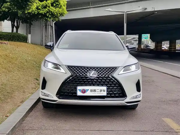 Lexus RX 2020