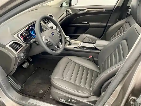 Ford Mondeo 2015