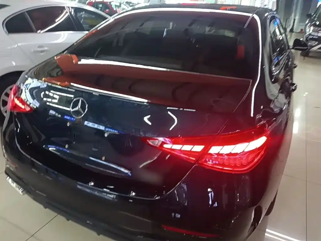 Mercedes-Benz C-Class 2023 — фото 7