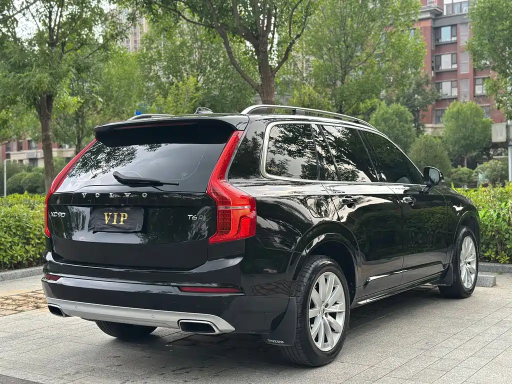 Volvo XC90 2017 — фото 9
