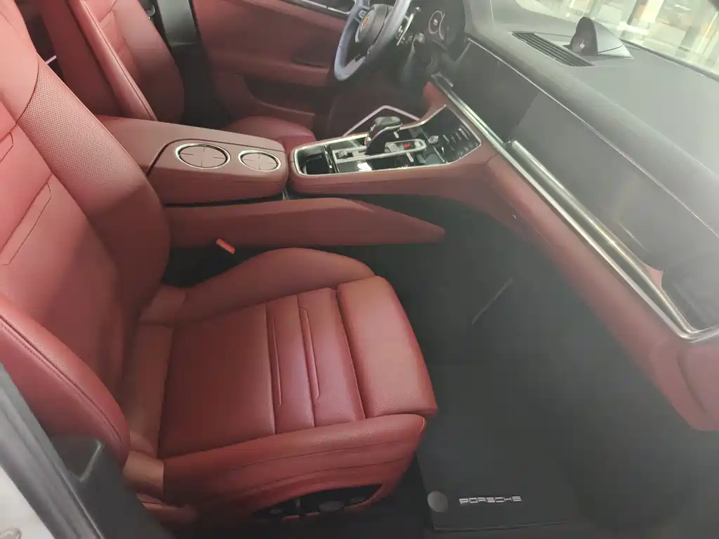 Porsche Panamera 2022