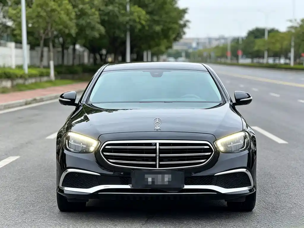 Mercedes-Benz E-Class 2021 — фото 2