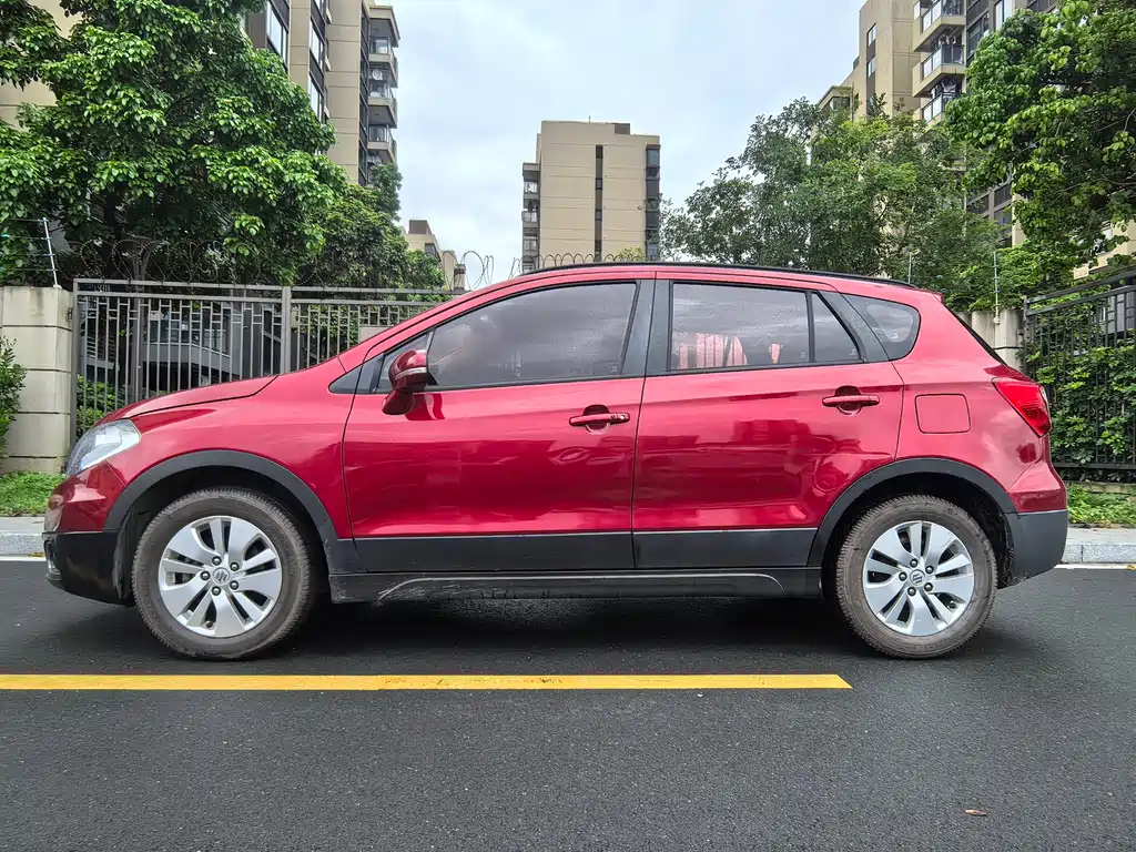 Suzuki S-Cross 2015 — фото 9