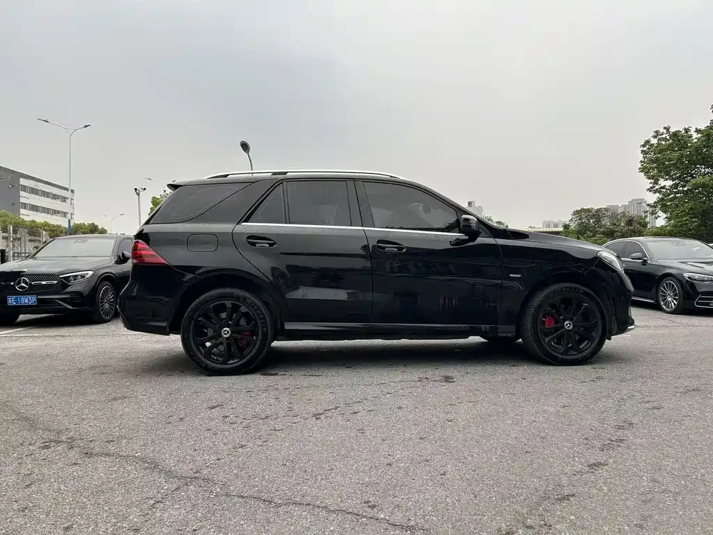 Mercedes-Benz GLE 2019 — фото 4