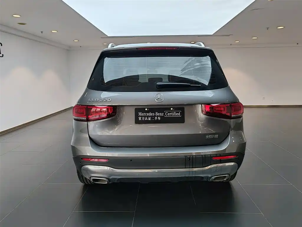 Mercedes-Benz GLB 2023 — фото 4