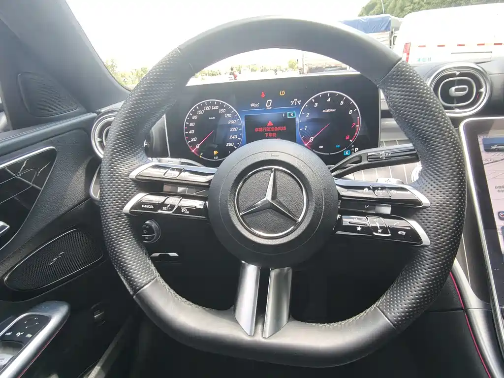 Mercedes-Benz C-Class 2023 — фото 12