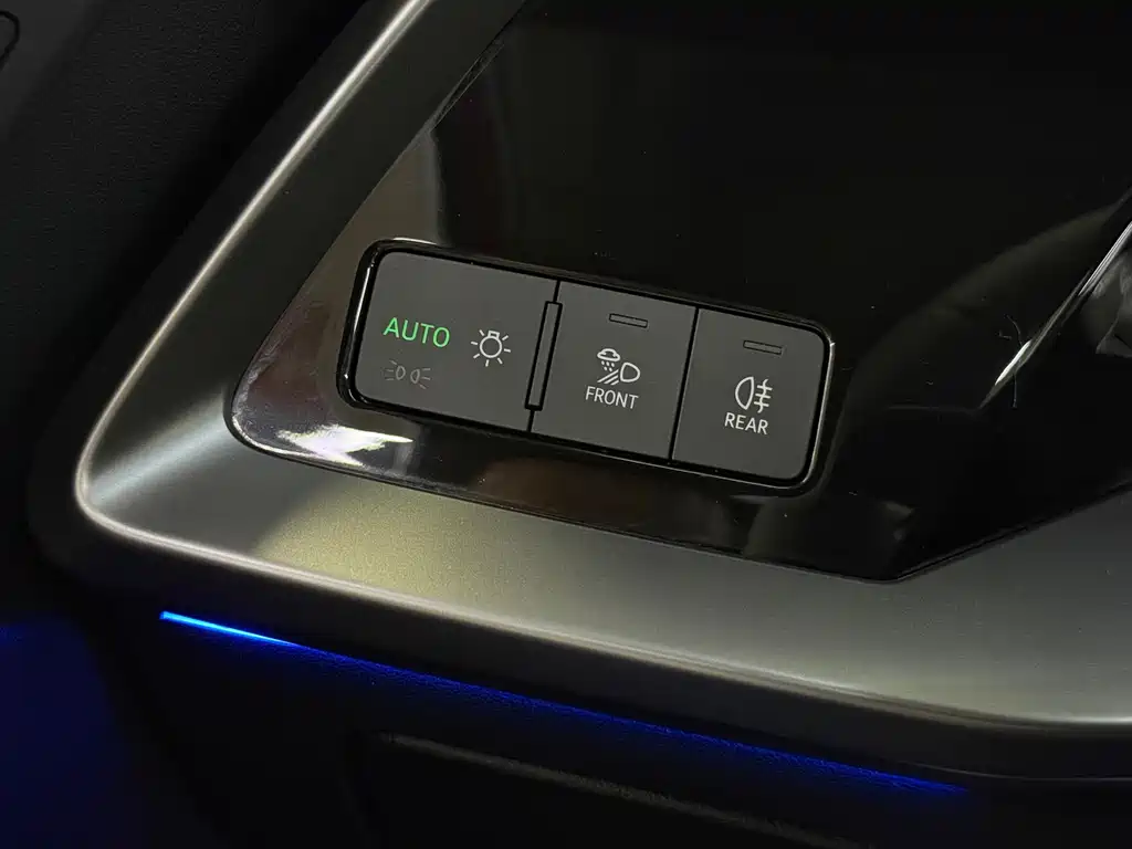Audi A3 2023 — фото 16