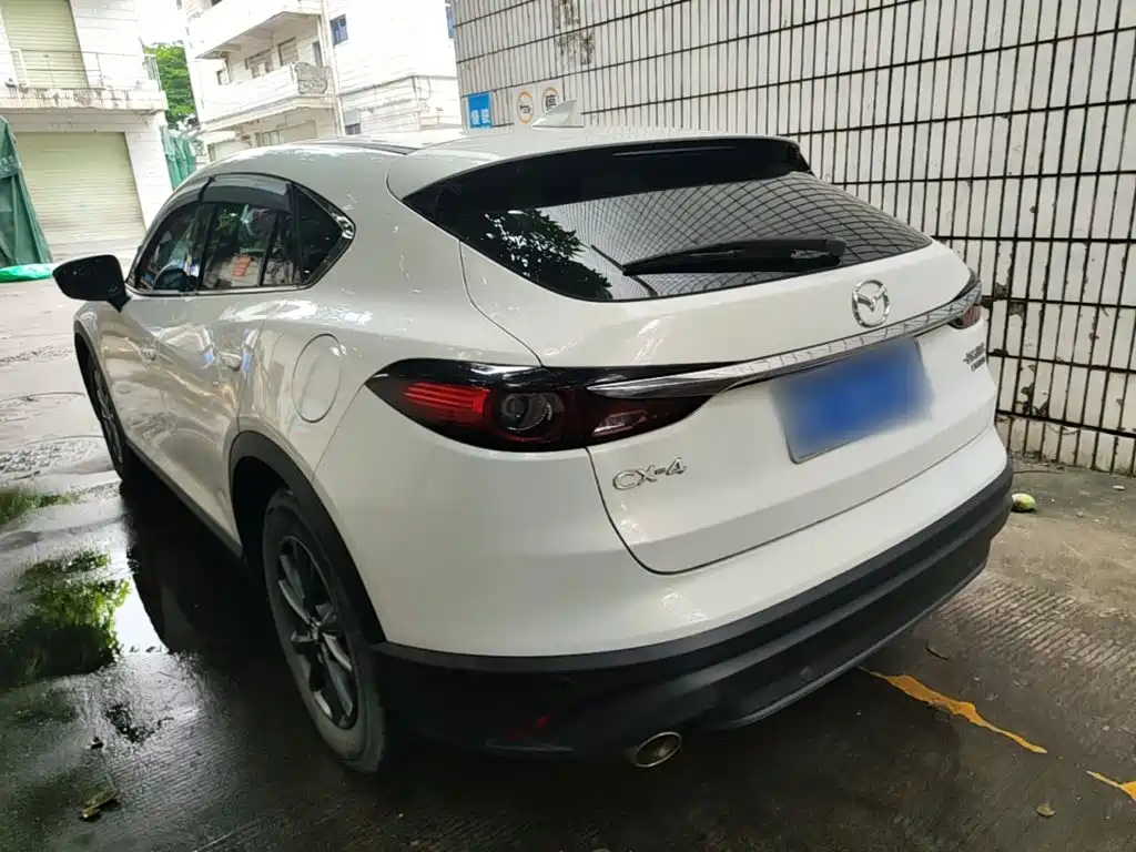 Mazda CX-4 2020