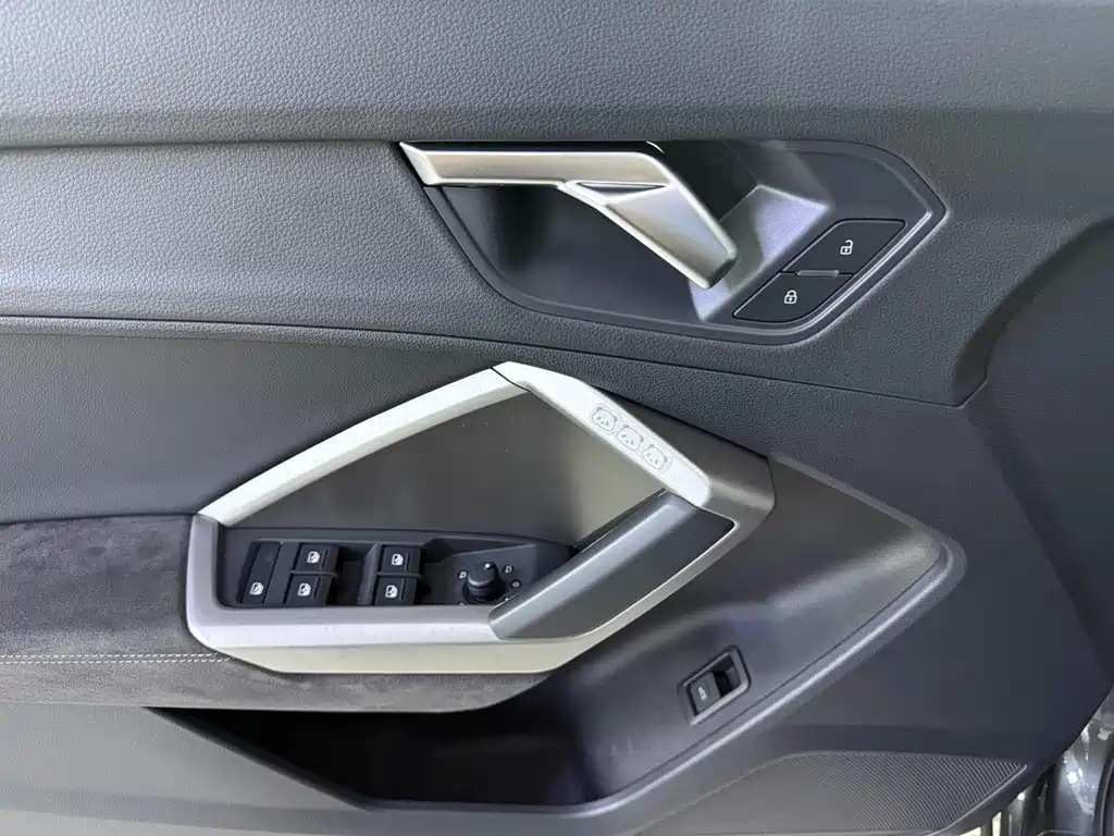 Audi Q3 2022 — фото 18