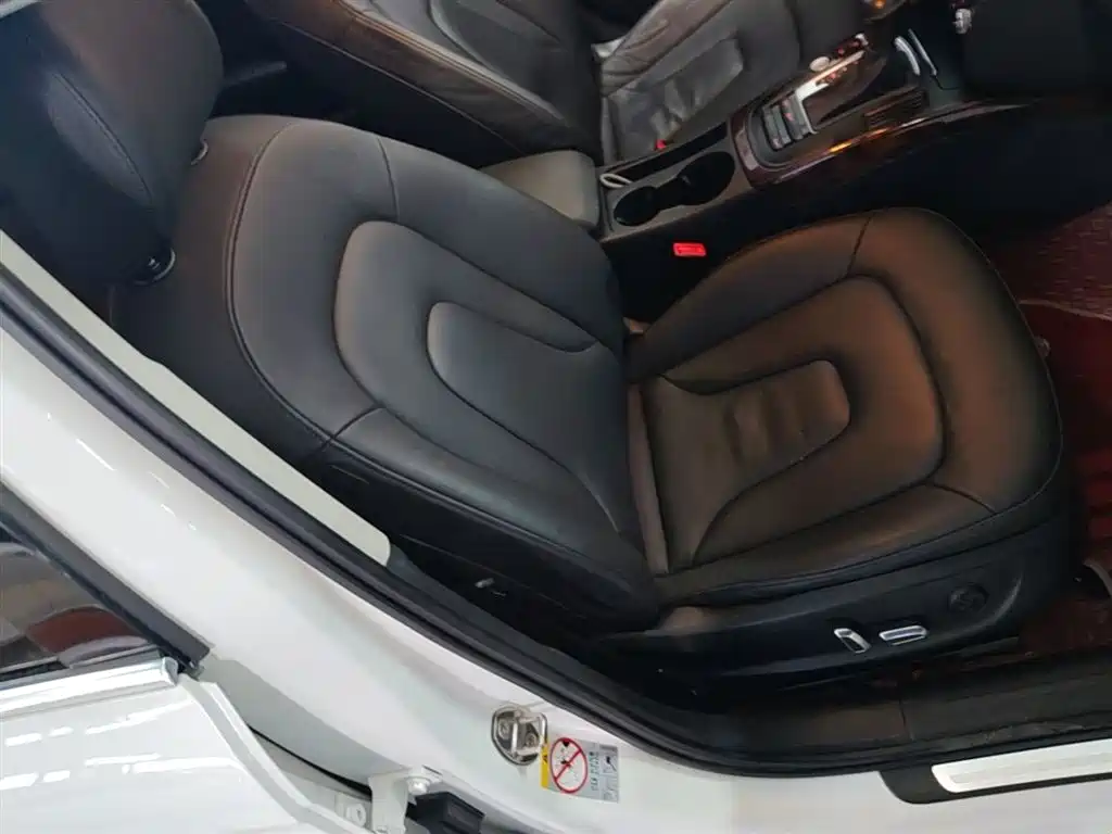 Audi A4L 2016 — фото 25