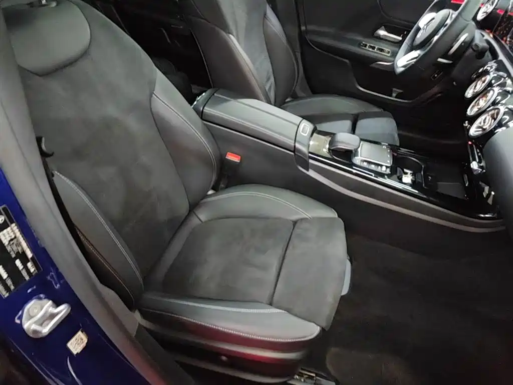 Mercedes-Benz A-Class 2020 — фото 25