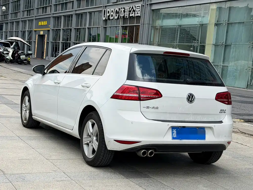 Volkswagen Golf 2016