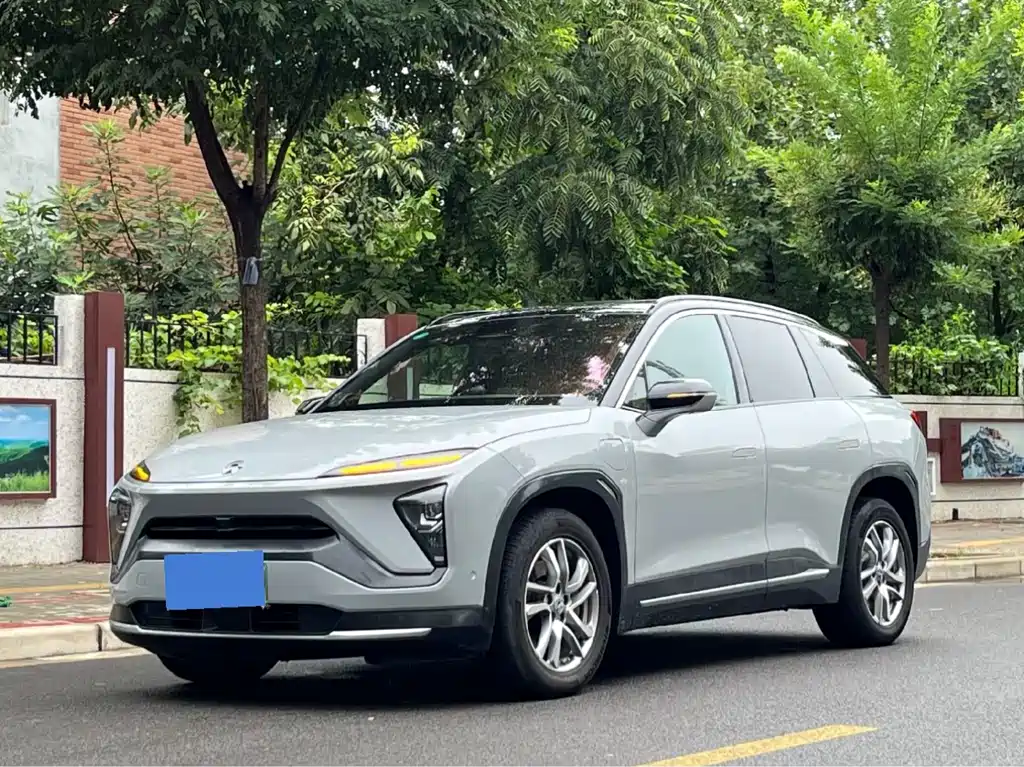 NIO ES6 2020