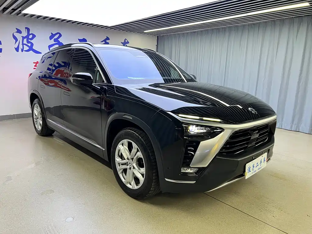 NIO ES8 2022