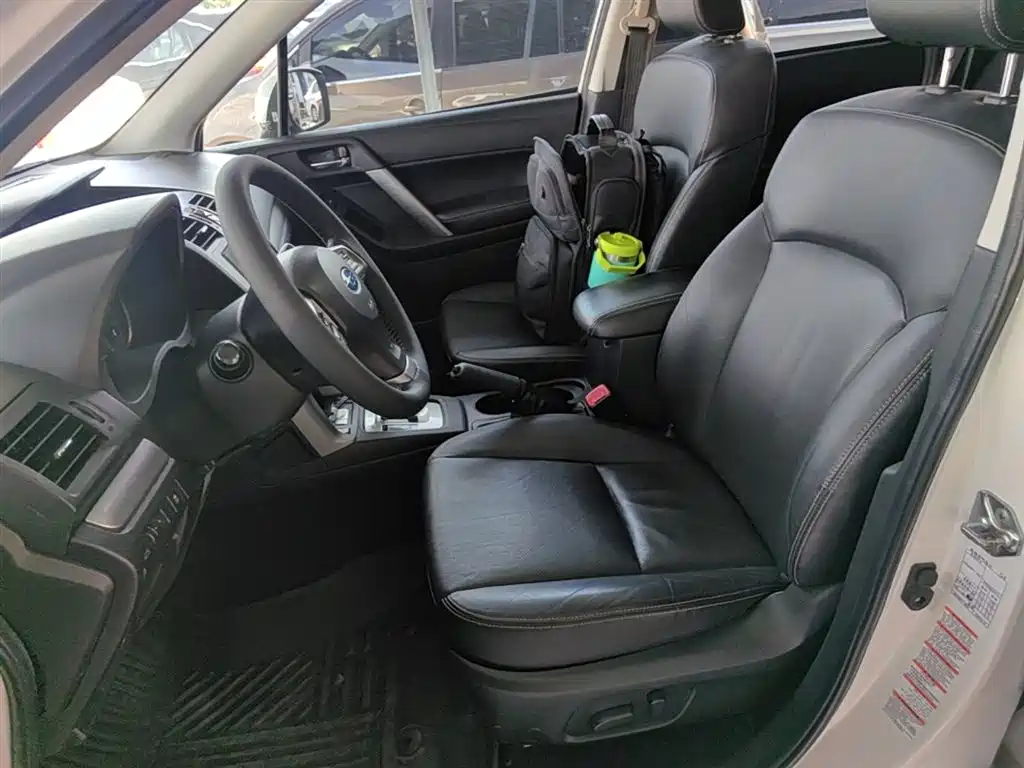 Subaru Forester 2015 — фото 15