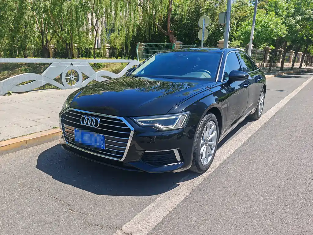 Audi A6L 2021 — фото 1