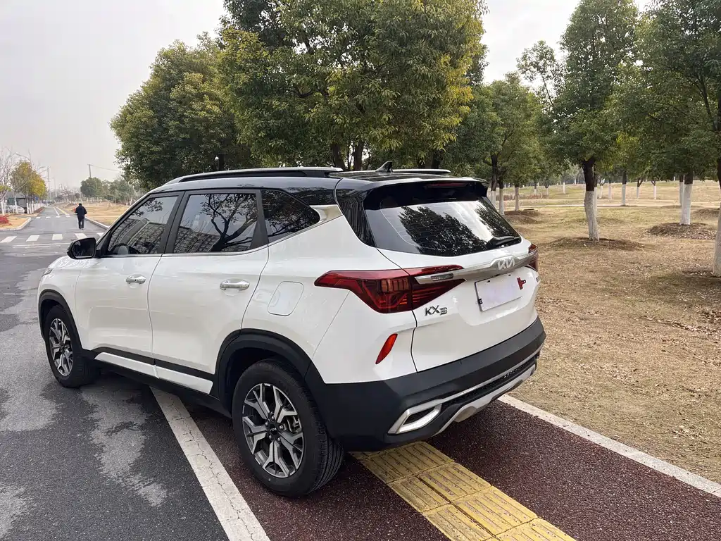 Kia KX3 2022 — фото 4