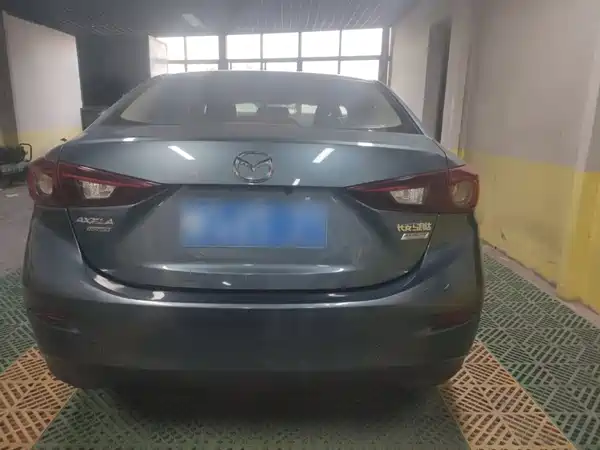 Mazda 3 Axela 2017