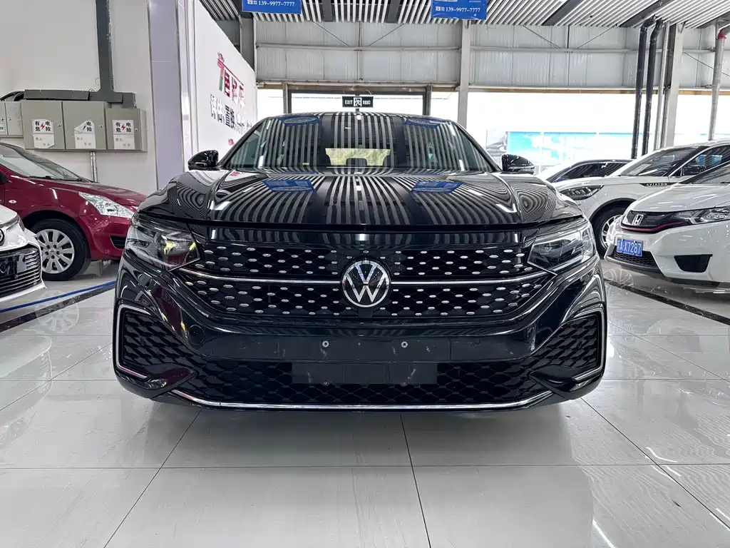 Volkswagen Passat 2022