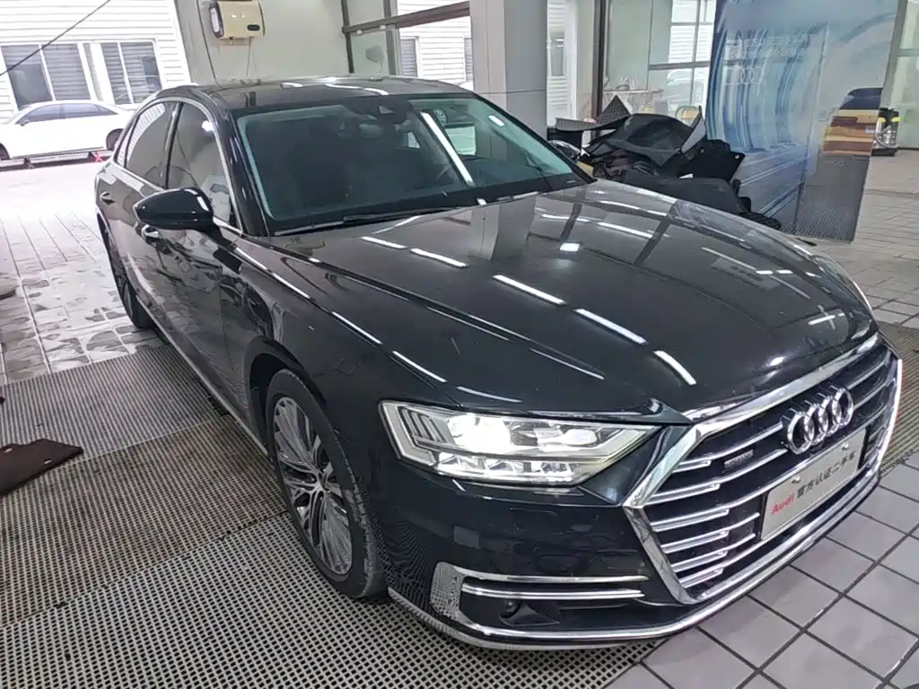 Audi A8 2021