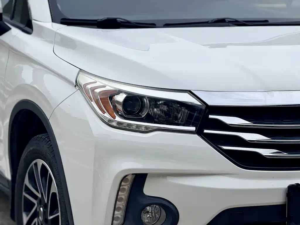 GAC Motor Trumpchi GS4 2017 — фото 4